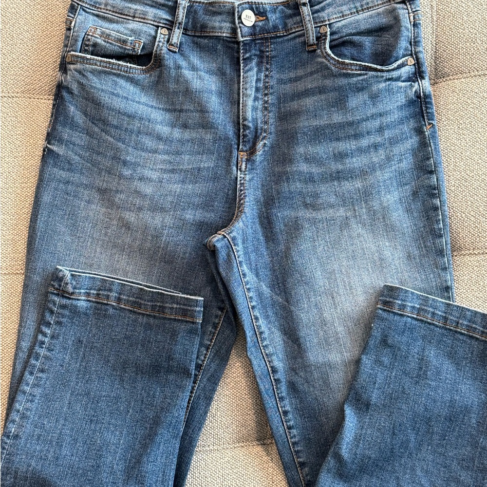 Kut from the Kloth Light Blue High Rise Crop Straight Leg Jeans